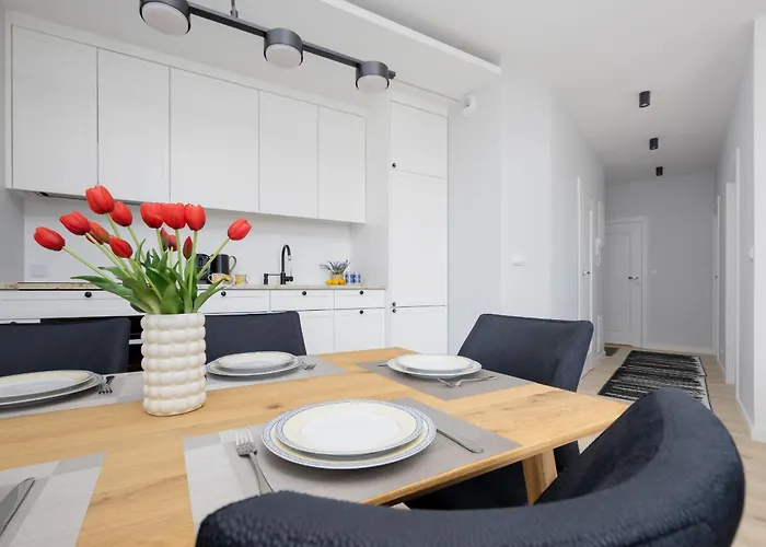 Stacja Wola Nowoczesny Apartament Z Balkonem I Parkingiem Warszawa By Noclegi Renters