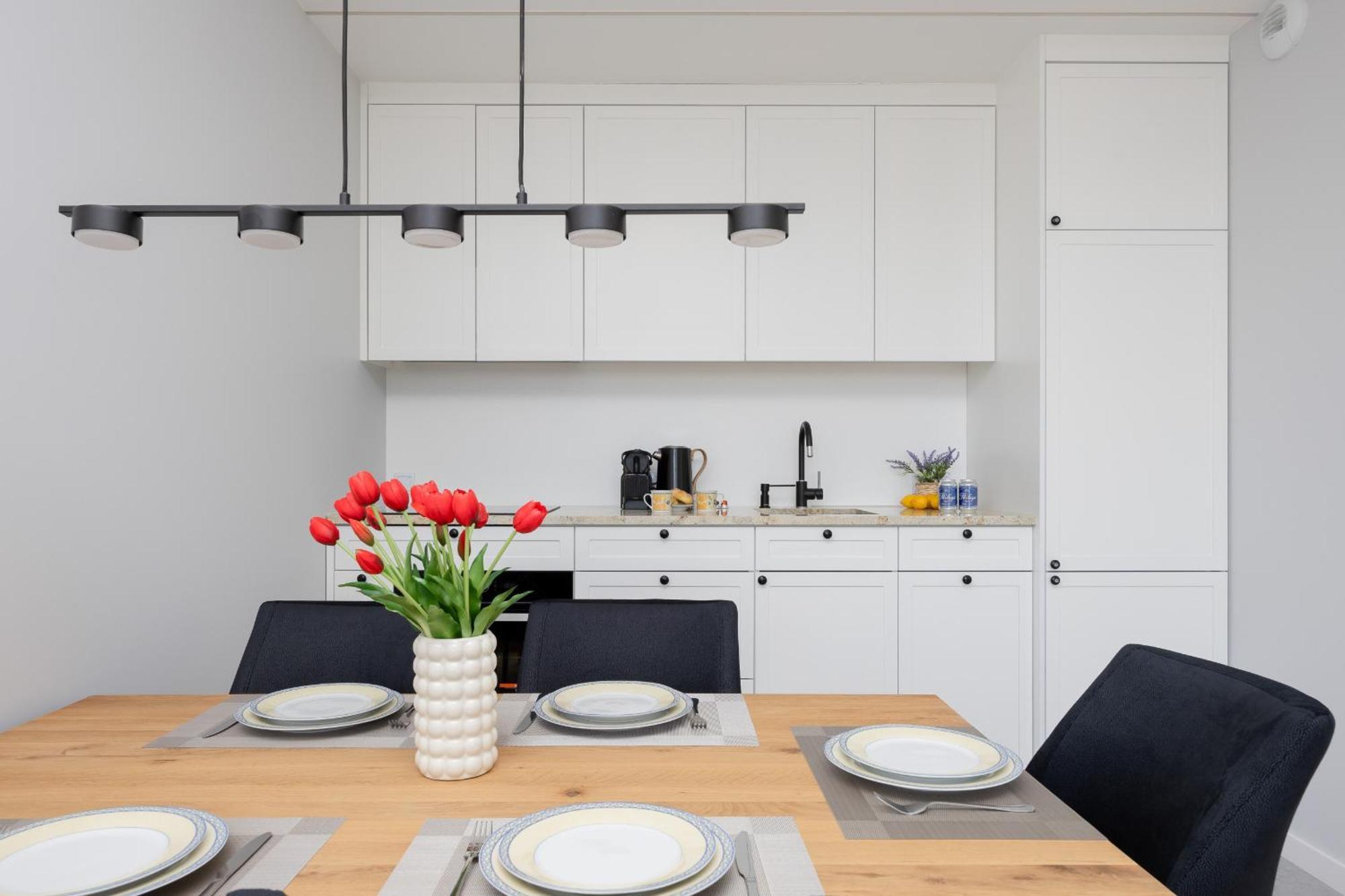 Stacja Wola Nowoczesny Z Balkonem I Parkingiem By Renters Apartment *