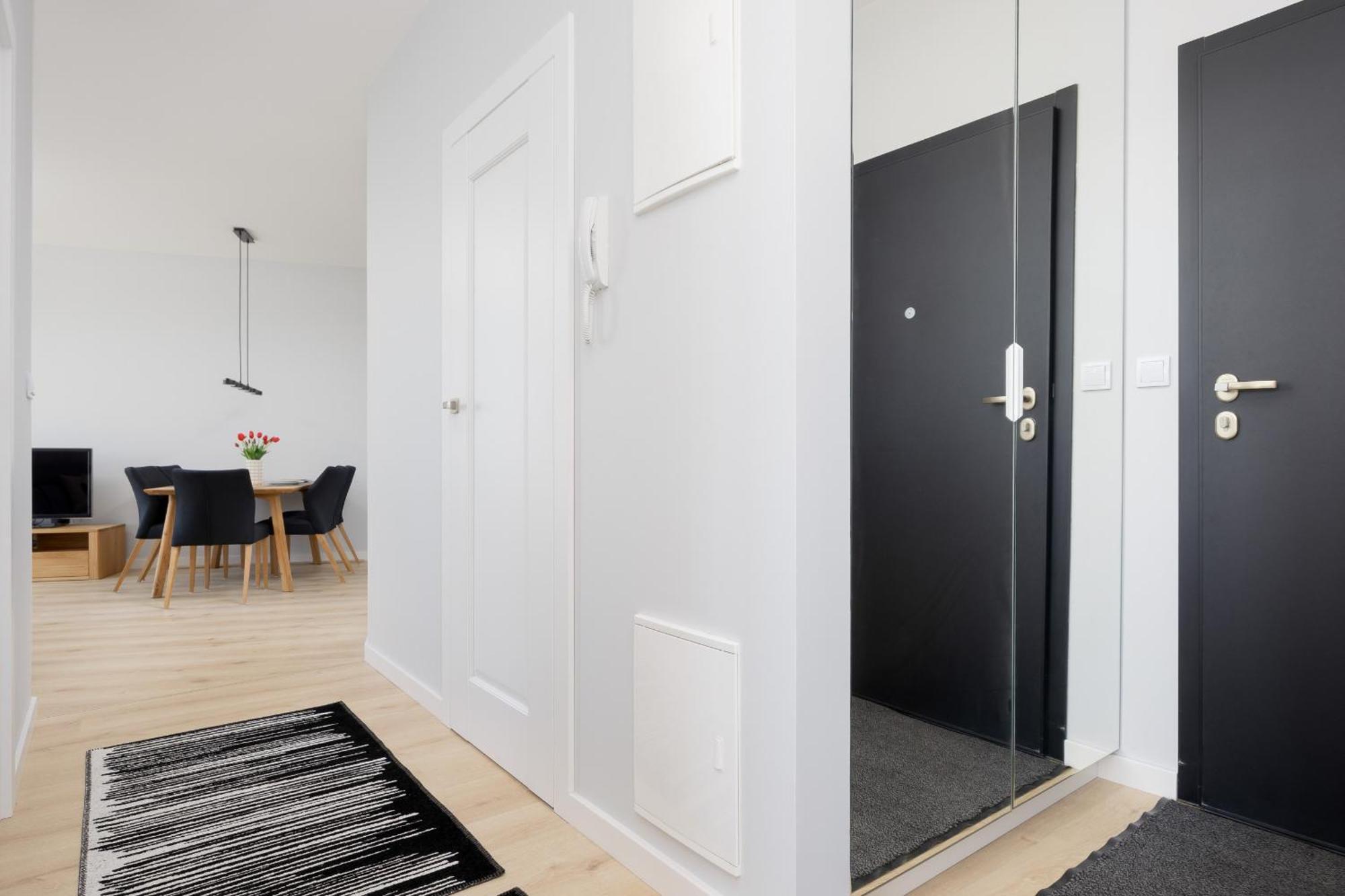 Stacja Wola Nowoczesny Z Balkonem I Parkingiem By Renters Apartment *