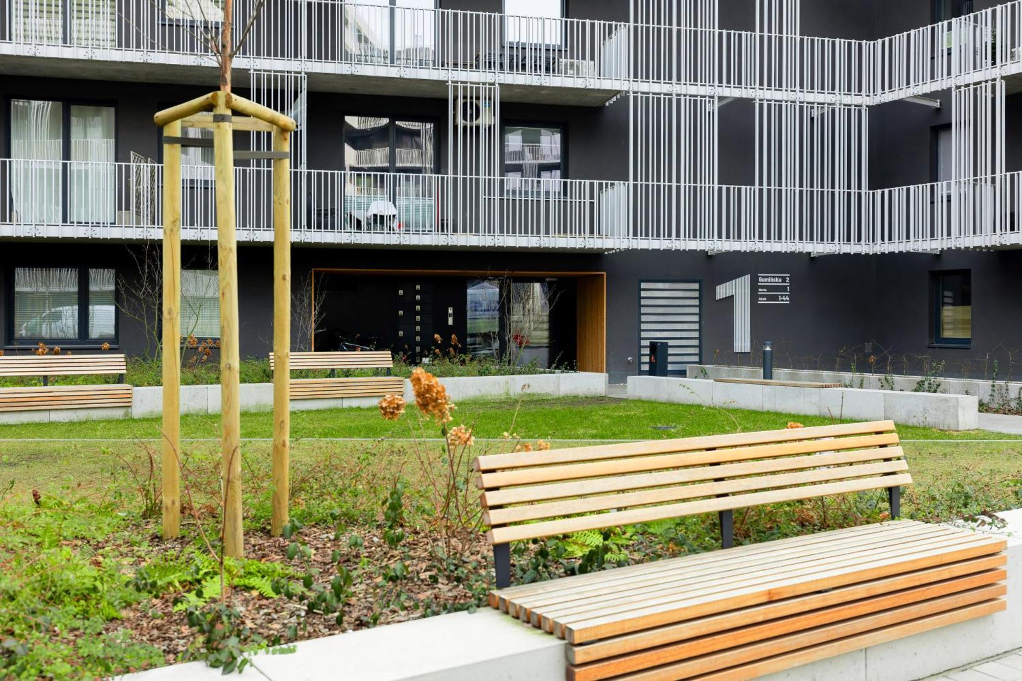 Apartment Stacja Wola Nowoczesny Z Balkonem I Parkingiem By Renters